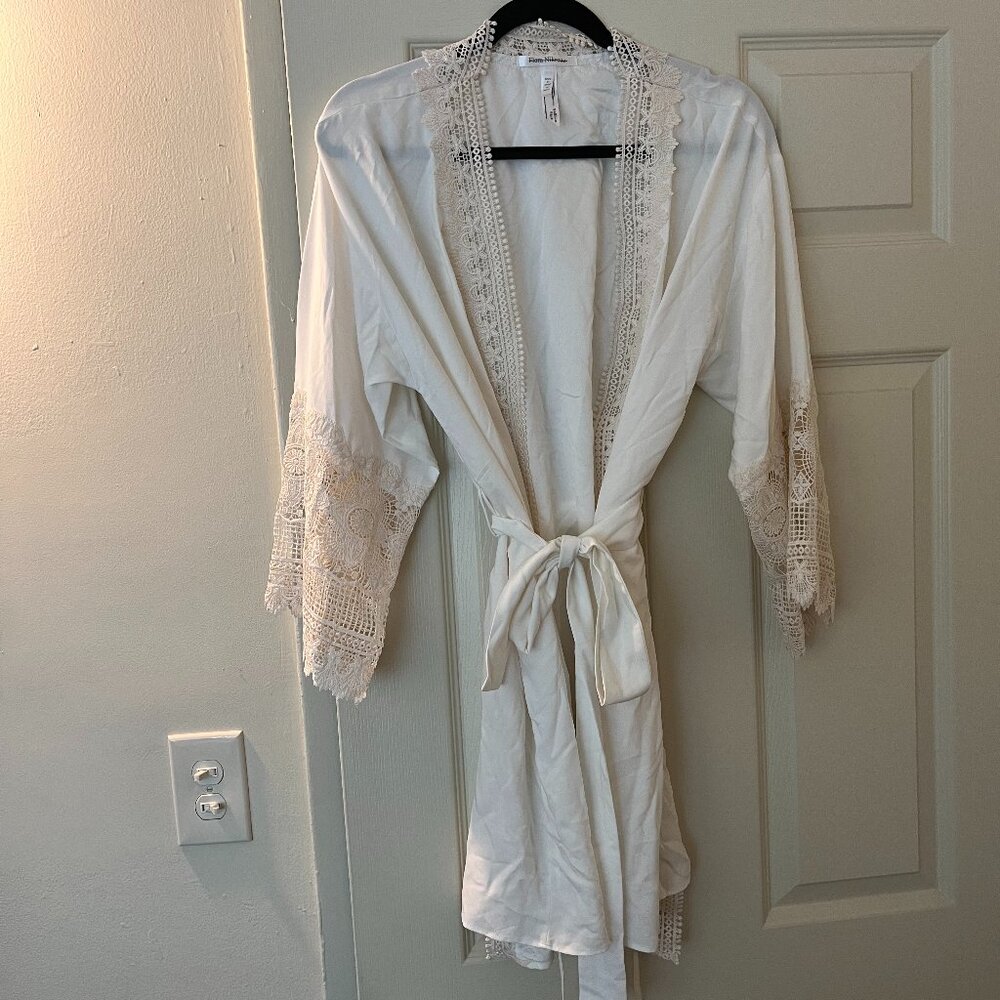 BHLDN Flora Nikrooz Lace Satin Kimono Robe